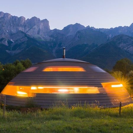Au-Dela Des Nuages, Maison D'Hotes Insolite & Spa Aubessagne Экстерьер фото