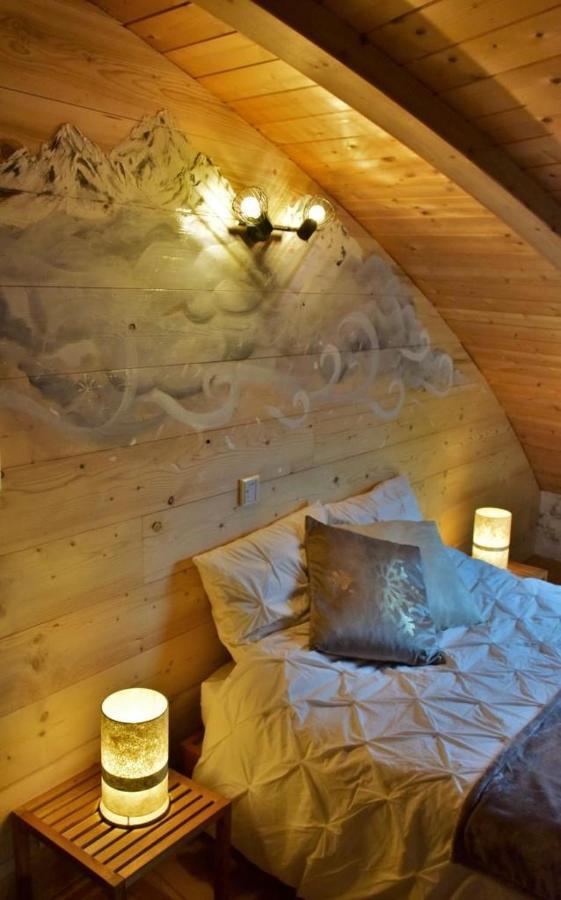 Au-Dela Des Nuages, Maison D'Hotes Insolite & Spa Aubessagne Экстерьер фото