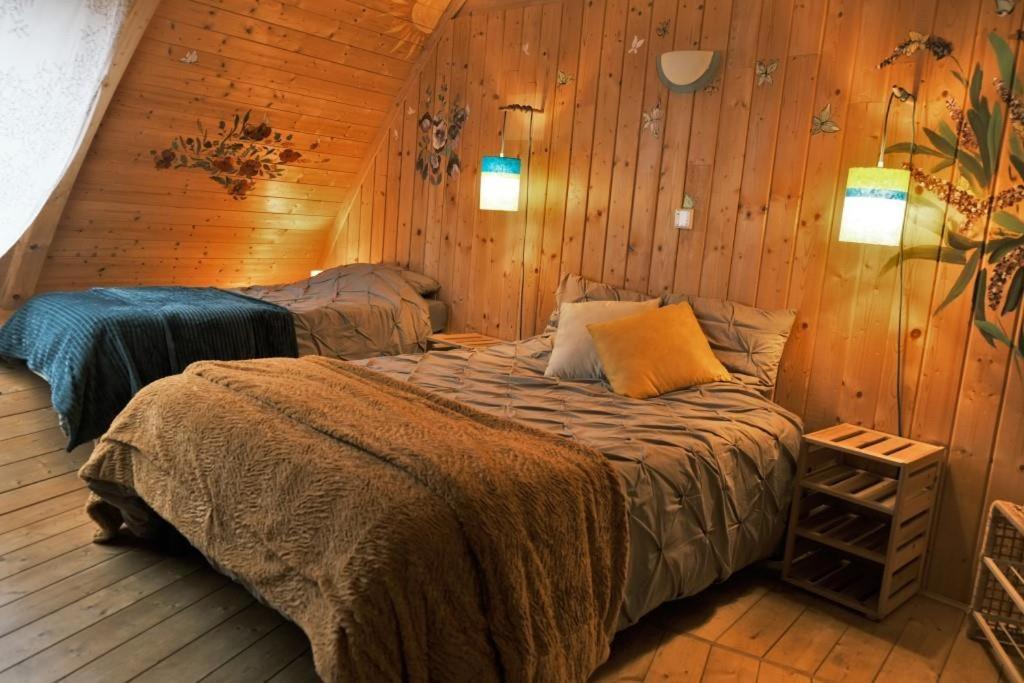 Au-Dela Des Nuages, Maison D'Hotes Insolite & Spa Aubessagne Экстерьер фото