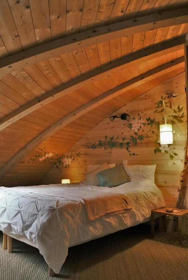 Au-Dela Des Nuages, Maison D'Hotes Insolite & Spa Aubessagne Экстерьер фото