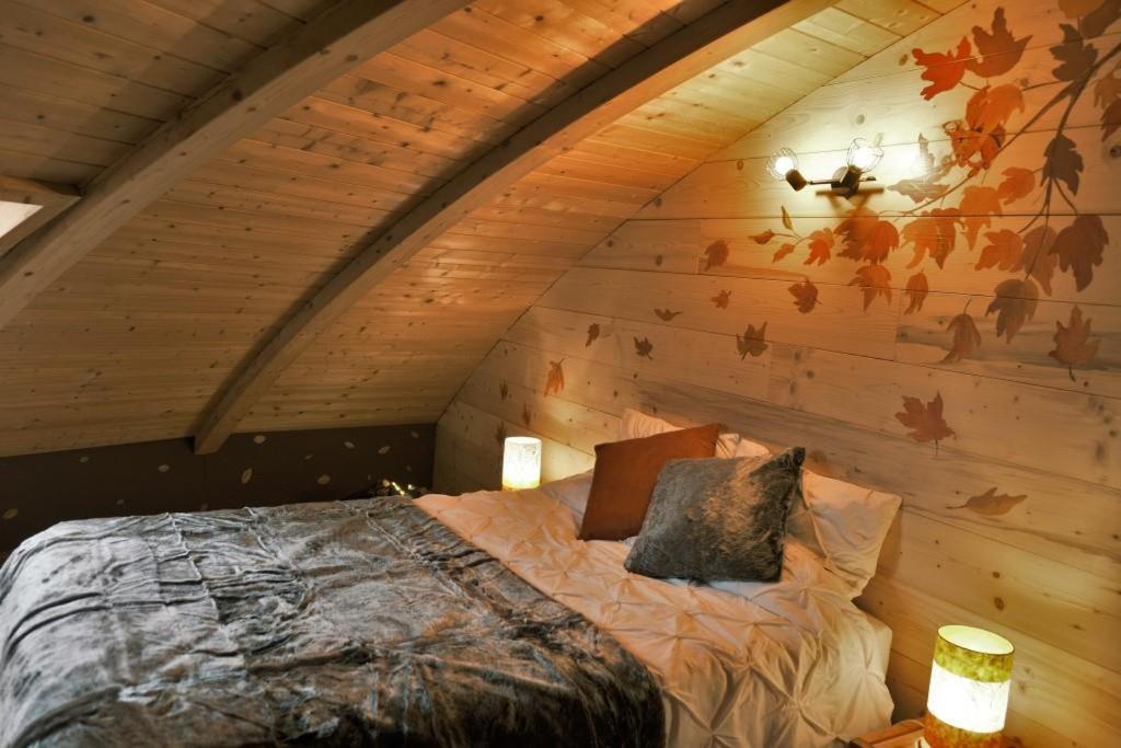 Au-Dela Des Nuages, Maison D'Hotes Insolite & Spa Aubessagne Экстерьер фото